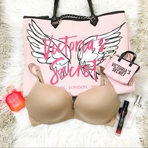 32DD Victoria Secret Bra